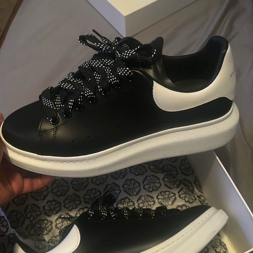 Alexander Mcqueen